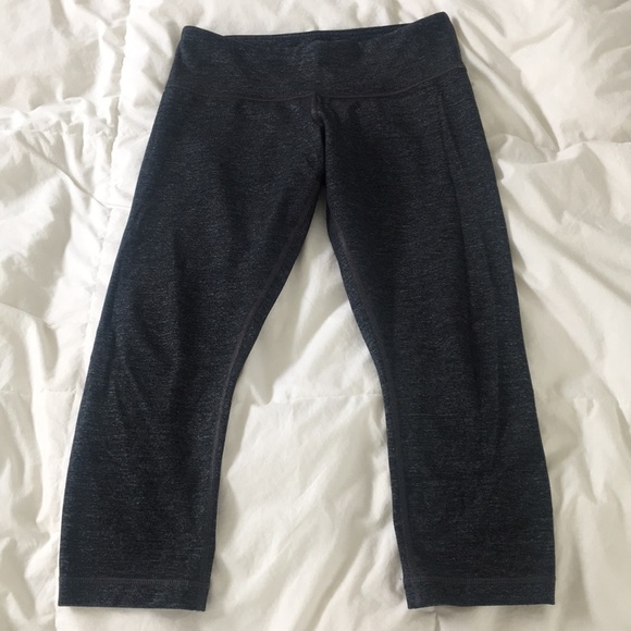 lululemon athletica Pants - Wunder Under Crop lululemon athletica Pants - Wunder Under Crop